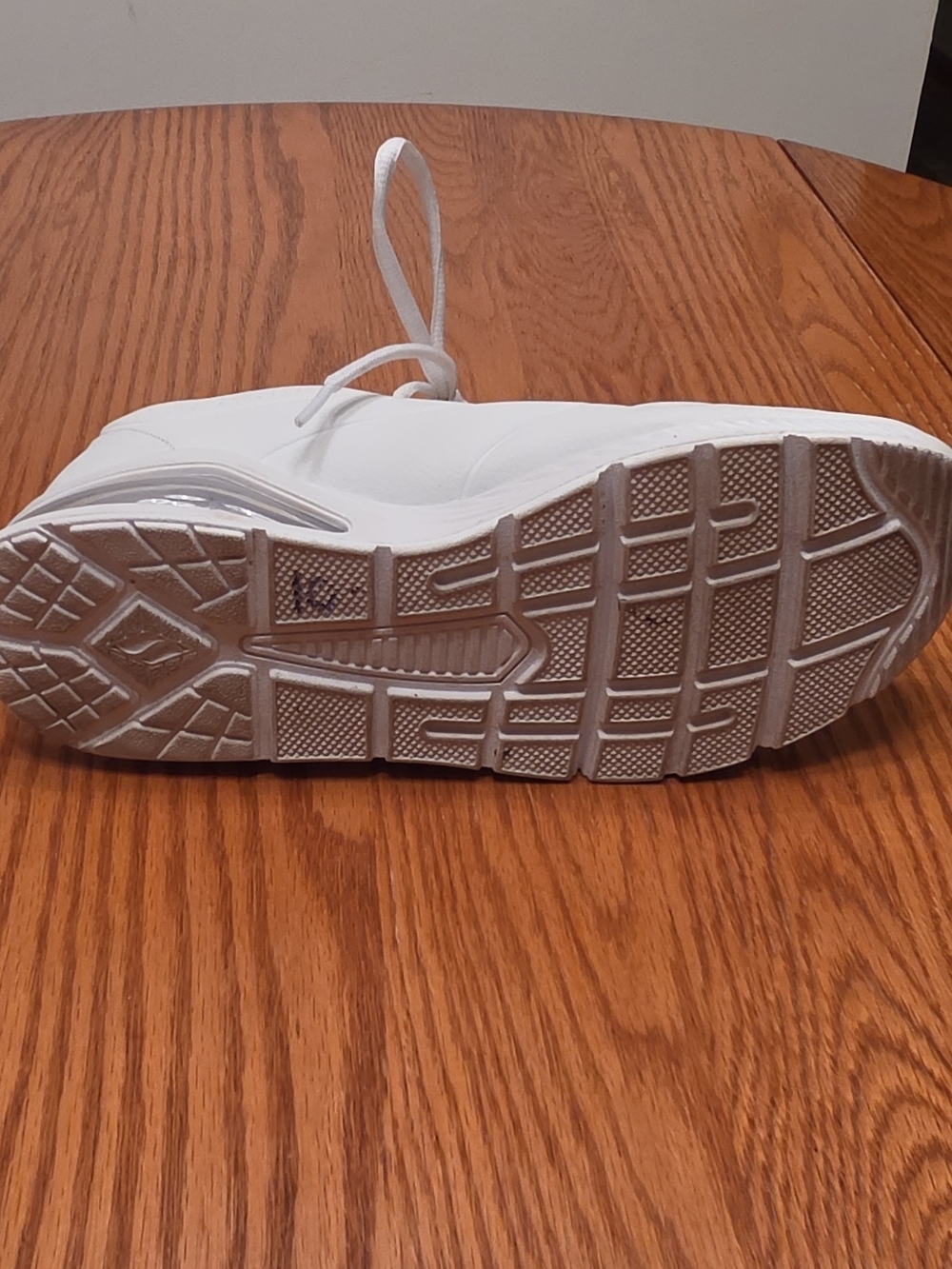 Sketchers Women’s White Lace-Up Perforated Comfort Sneakers - Picture 8 of 9